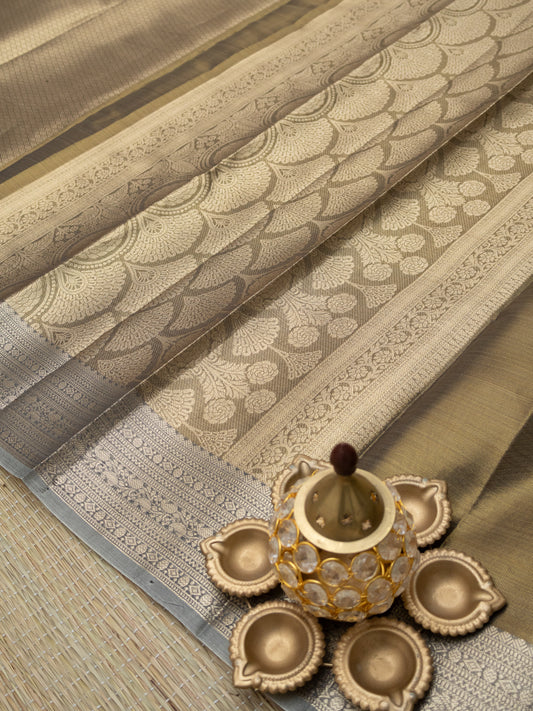Tissue silk