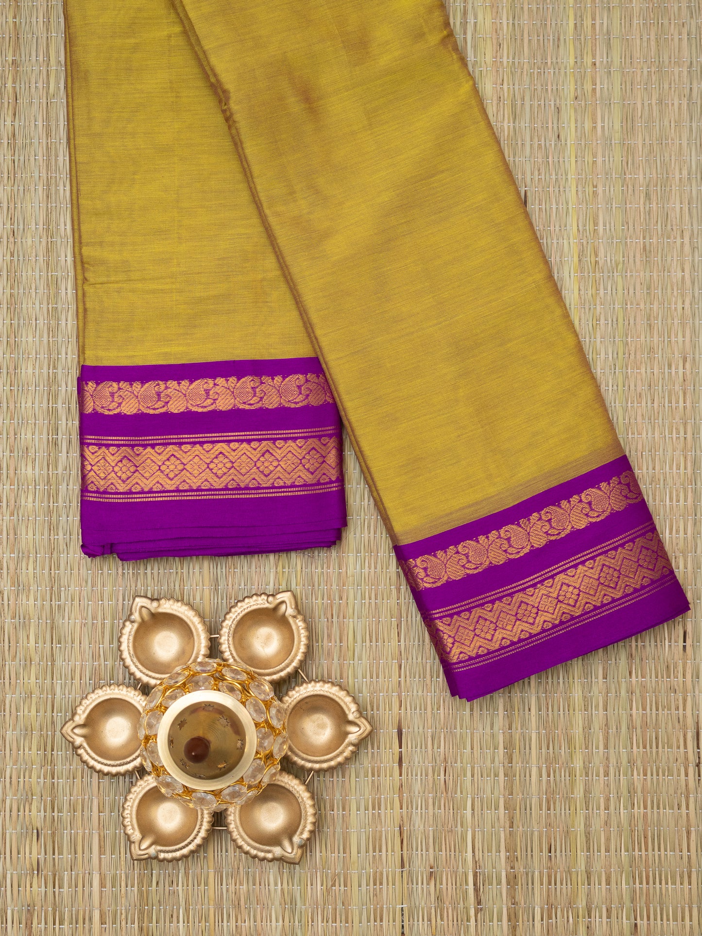 Gadwal Plain Silk Saree