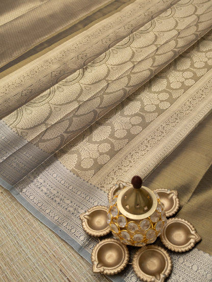 Tissue silk