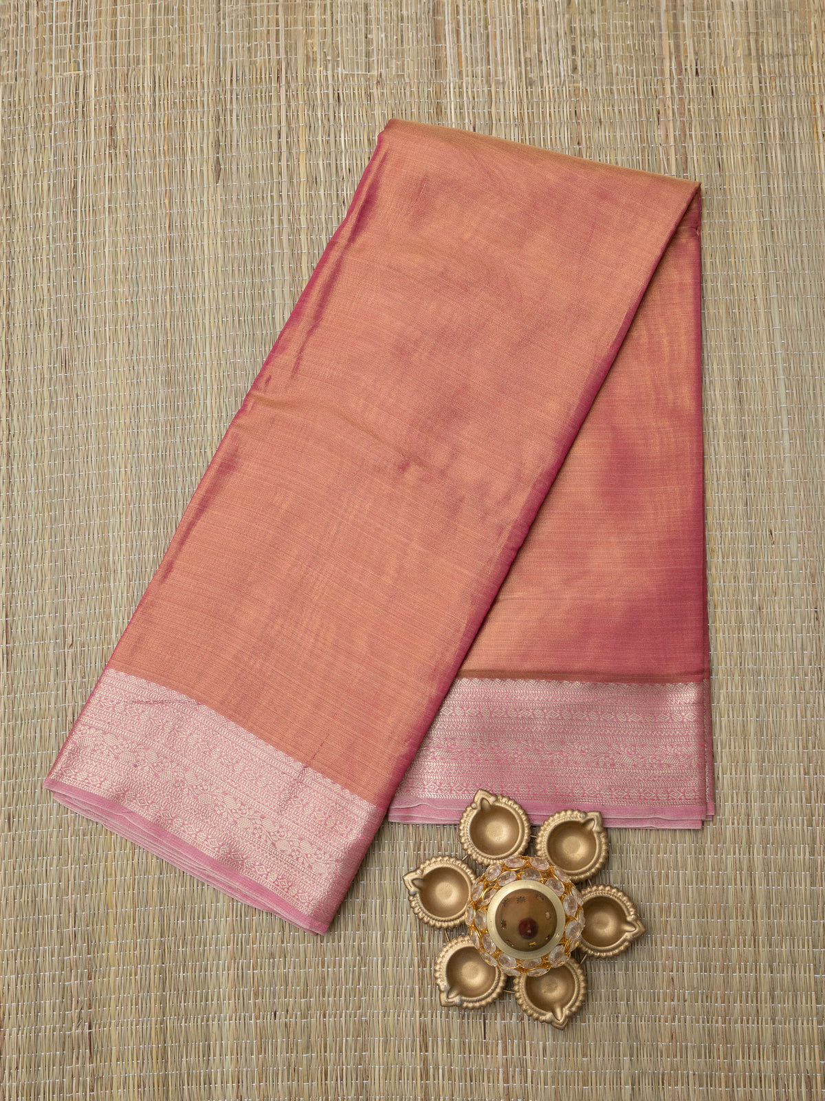 Tissue silk