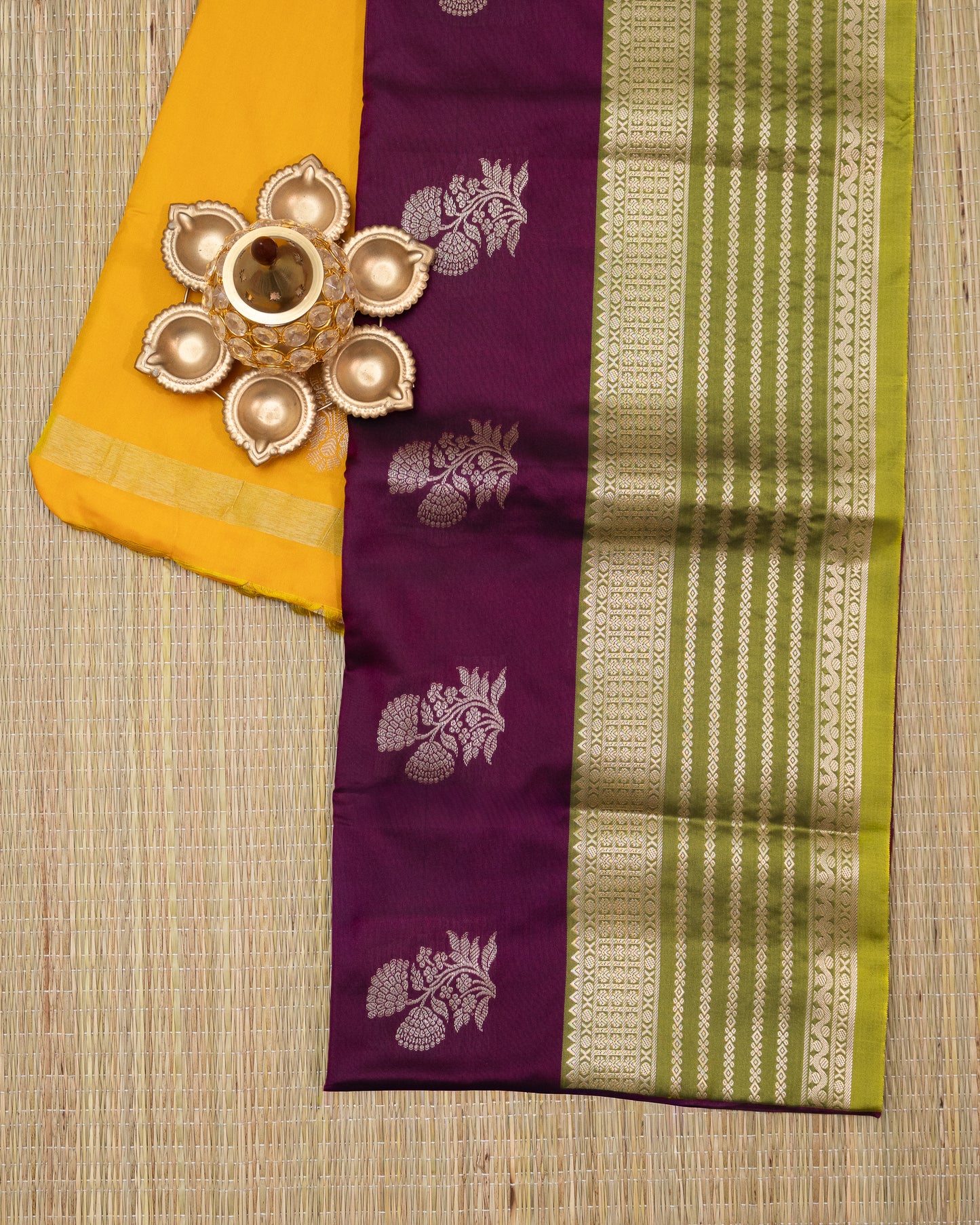 Rozi Banarasi saree