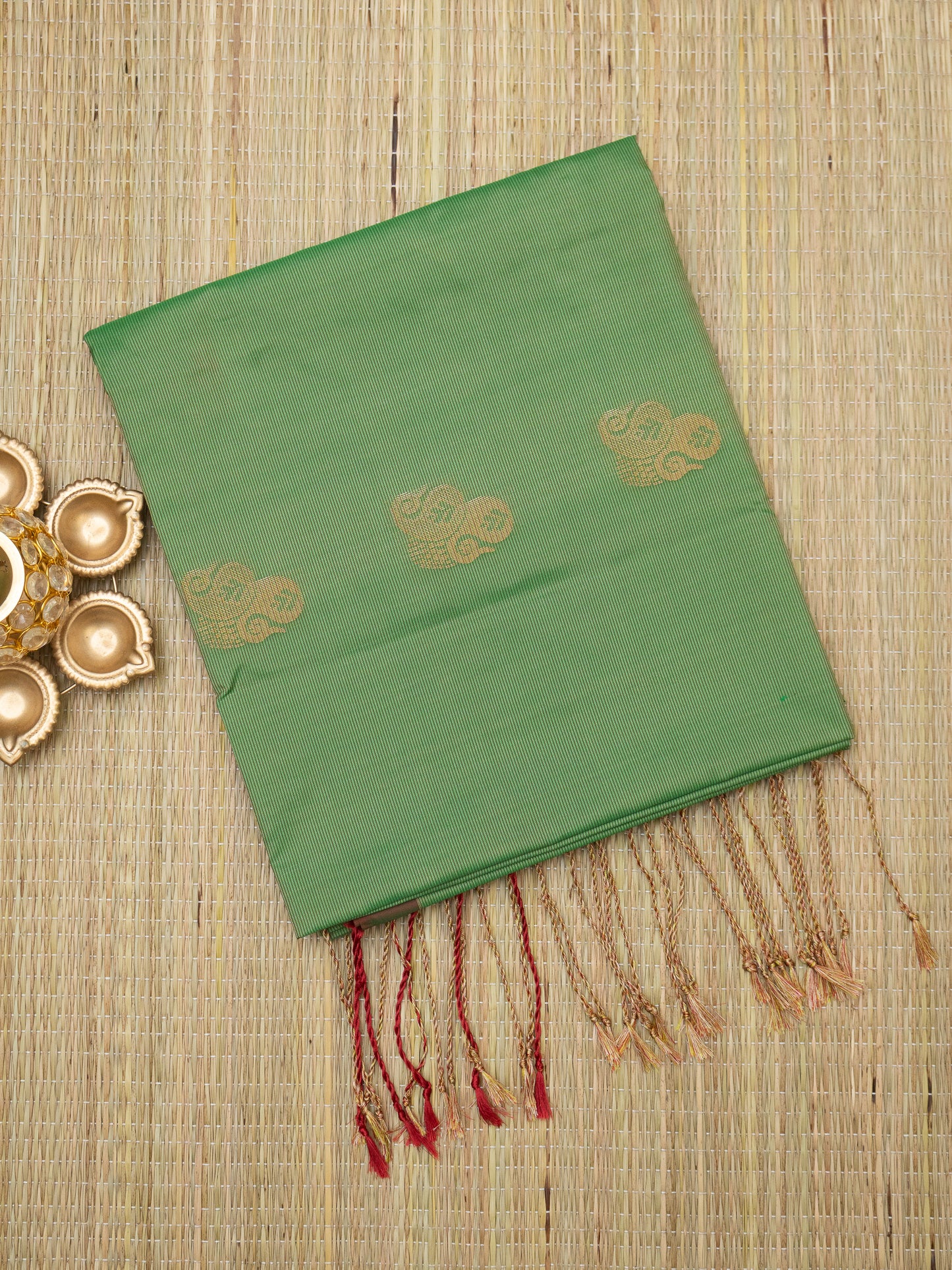 Soft Silk Jari Border