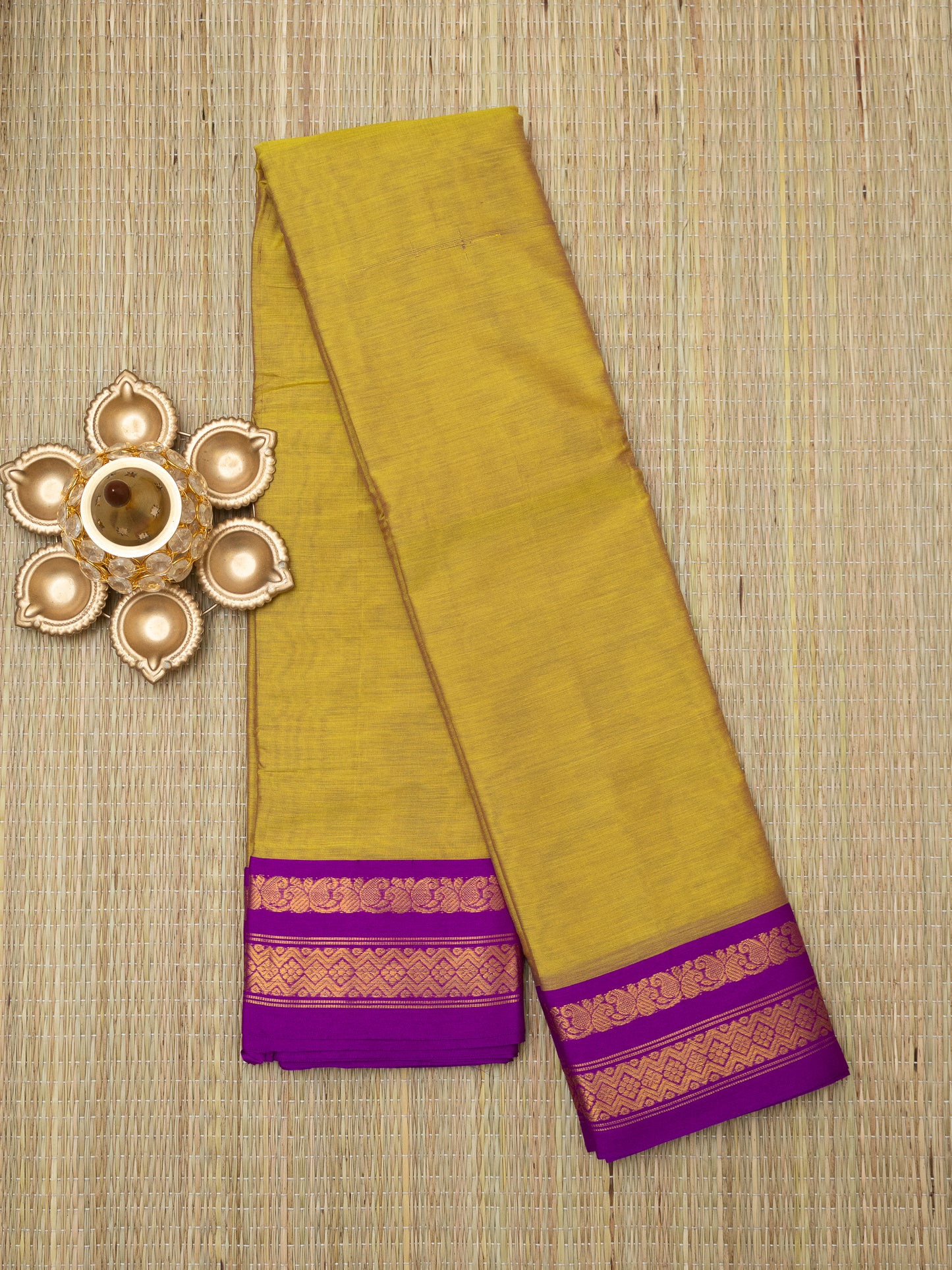 Gadwal Plain Silk Saree