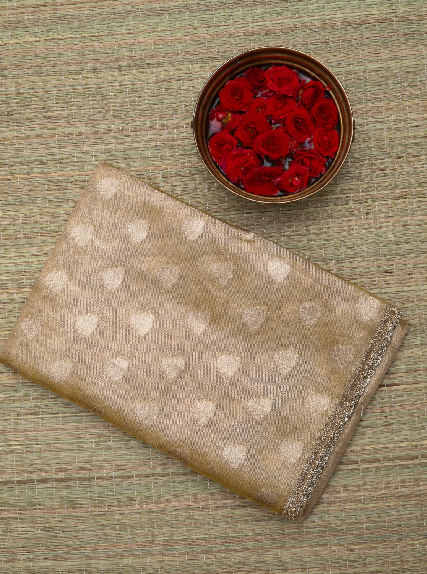 Tissue silk