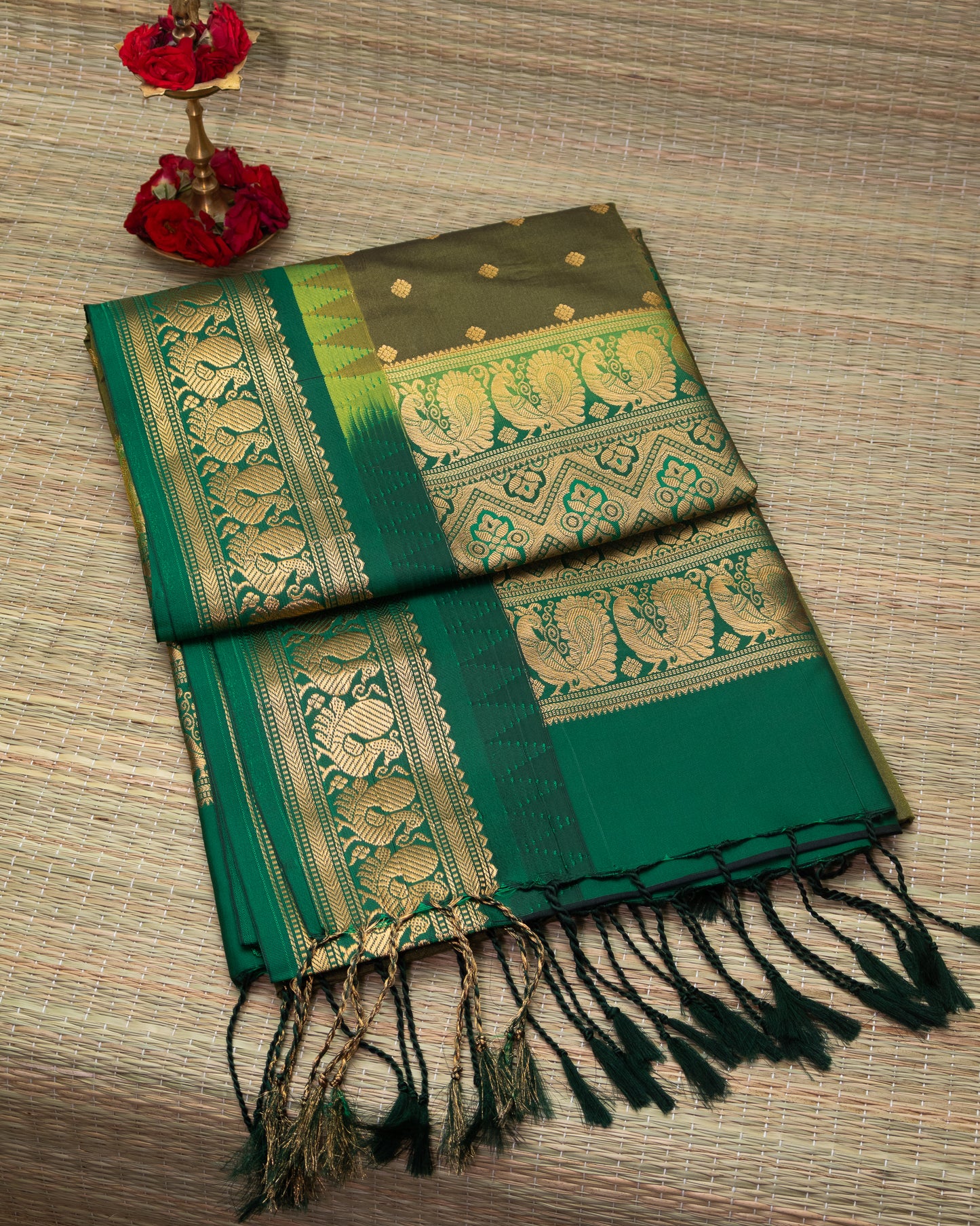 Semi Silk Padmavath Temple Korvai Border