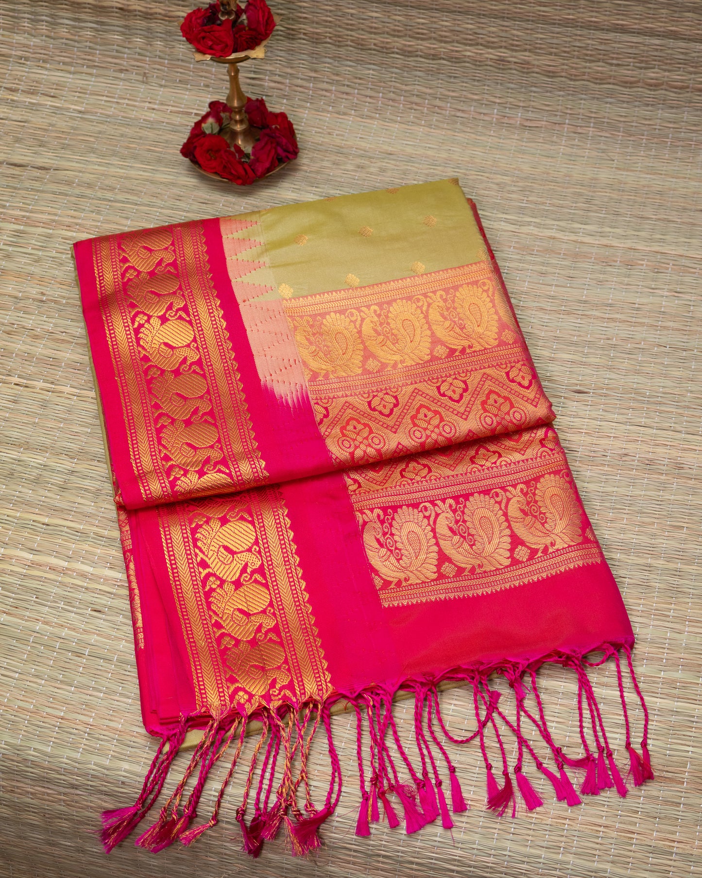 Semi Silk Padmavath Temple Korvai Border